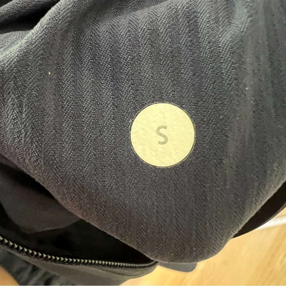 Men's lululemon Navy Jacket sport blazer size small - Picture 12 of 12